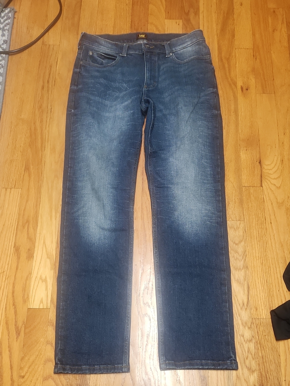 Lee Men's Straight Leg Denim Jeans in Washed Blue, EUC